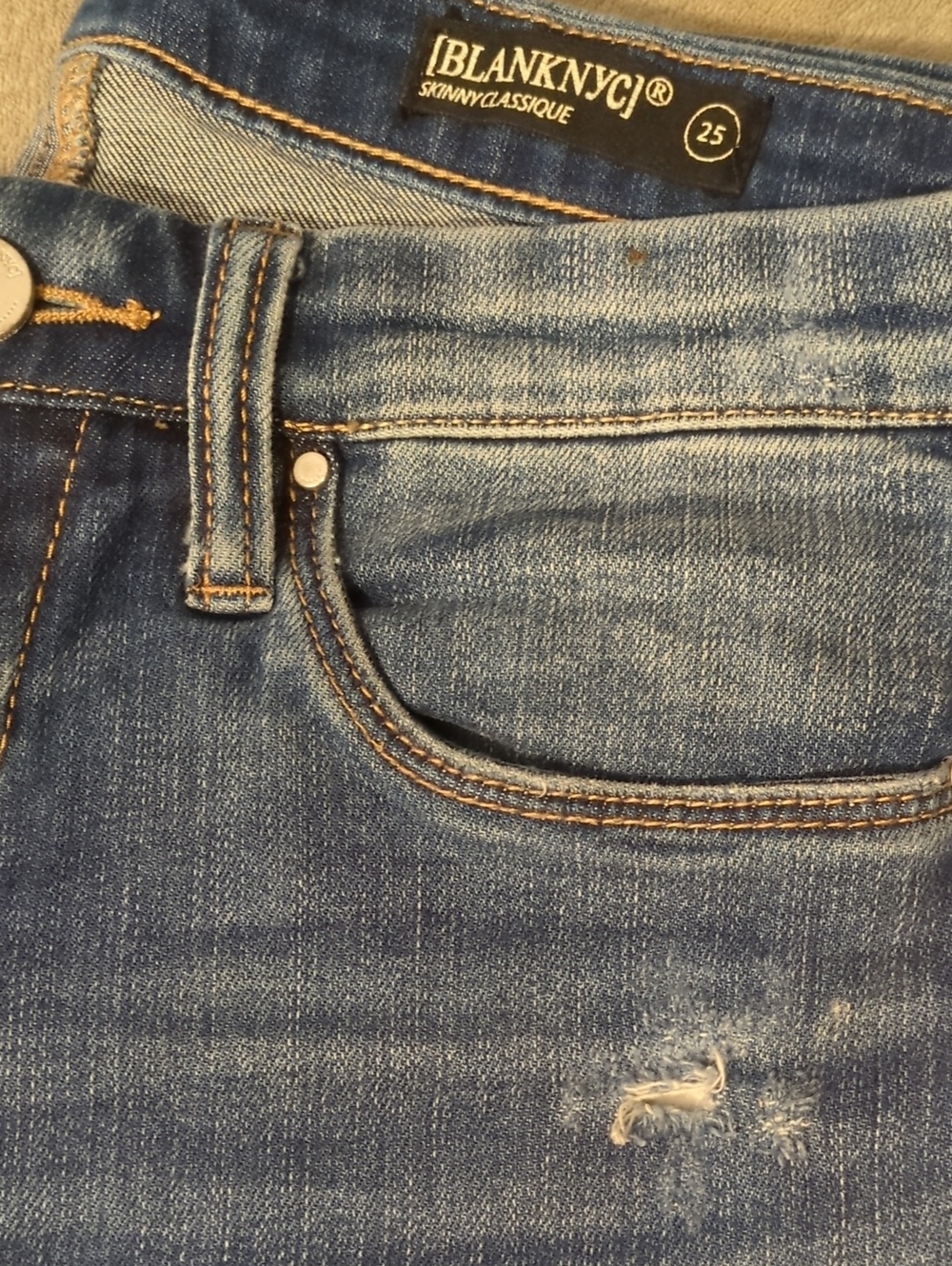 BLANKNYC denim size 25 Skinny Classique color Blue - Picture 6 of 8